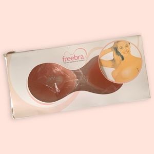 Freebra Sticky Bra with Invisible Adjustable Removable Straps in Nude (B-cup)